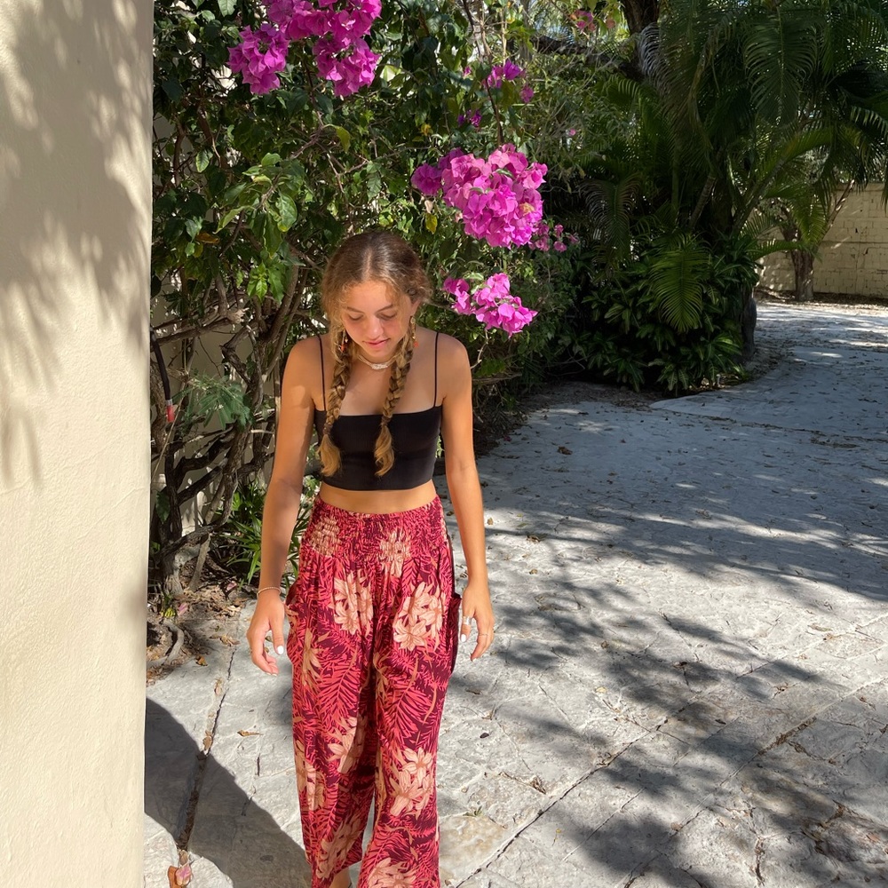 beachy flower print pants